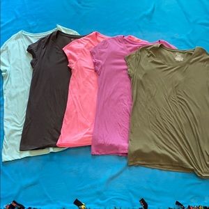 🌸5 T-SHIRT BUNDLE🌸